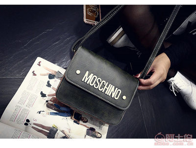 2016新款韓版夏季時尚單肩包 休閑百搭的鐵字母設計